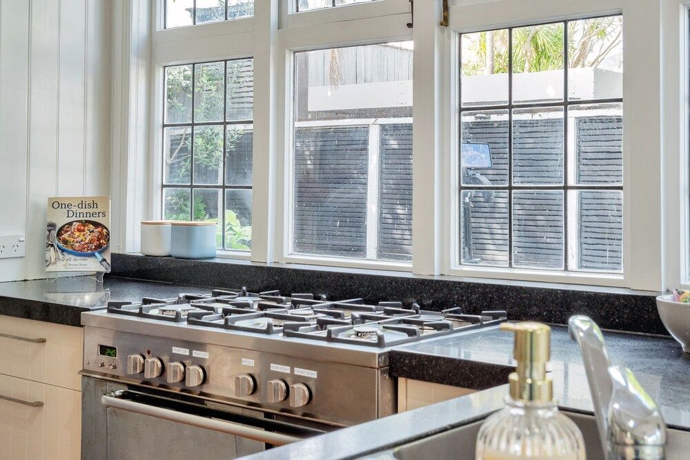 Classic 3 Bedroom Home near Ponsonby Rd House, 3 Bedrooms 14