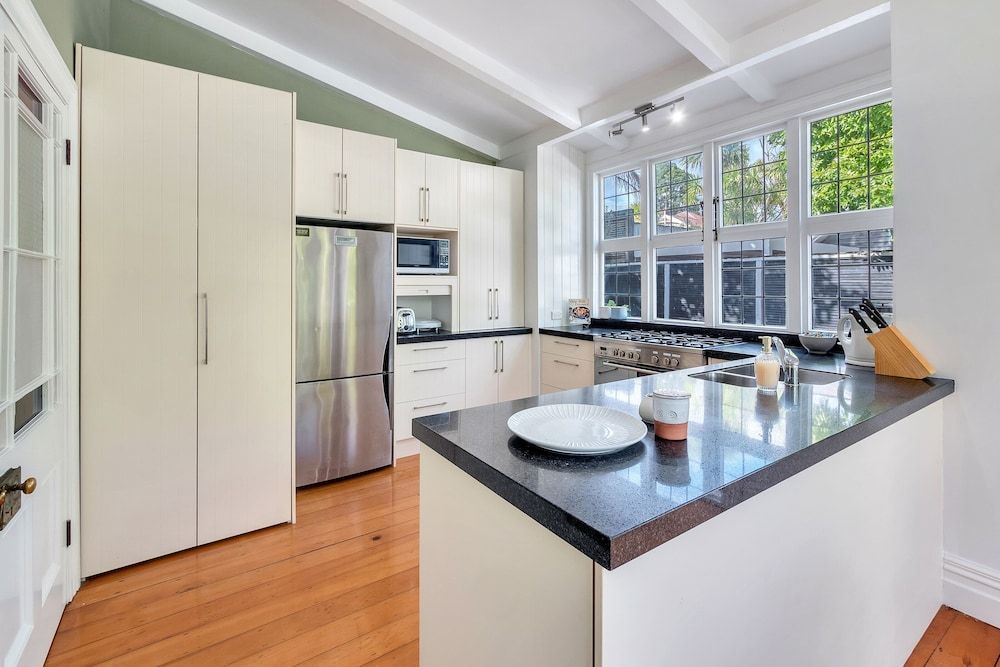 Classic 3 Bedroom Home near Ponsonby Rd House, 3 Bedrooms 10
