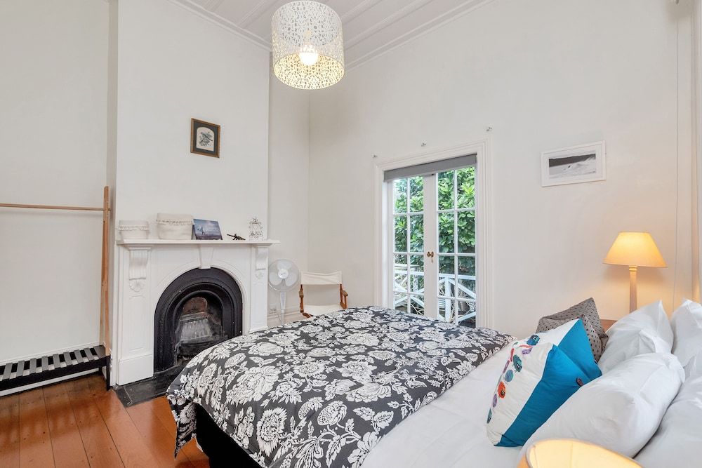 undefined Classic 3 Bedroom Home near Ponsonby Rd 8