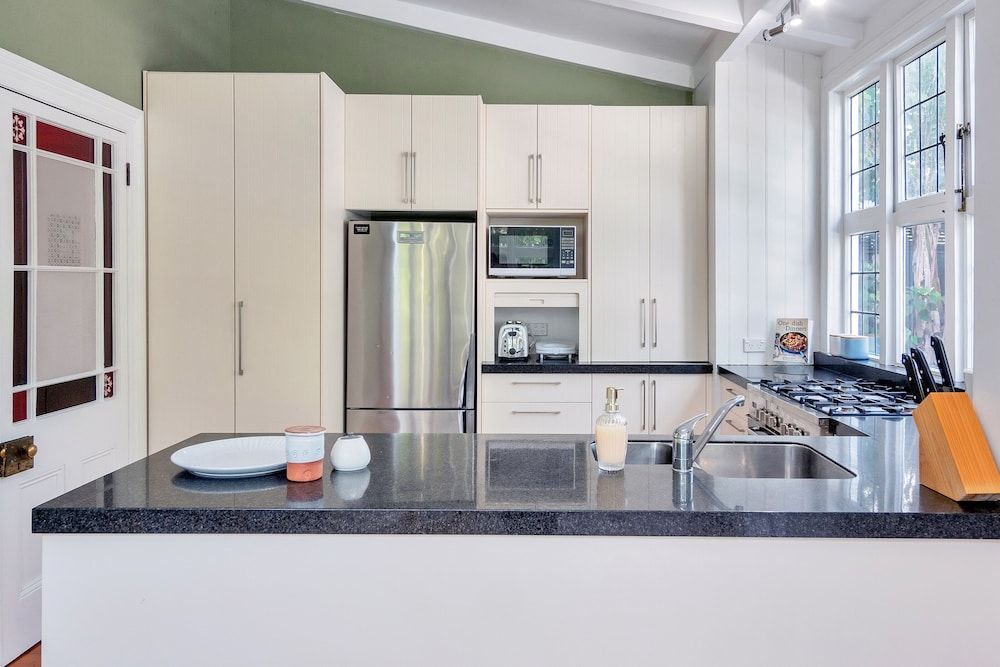 Classic 3 Bedroom Home near Ponsonby Rd House, 3 Bedrooms 12