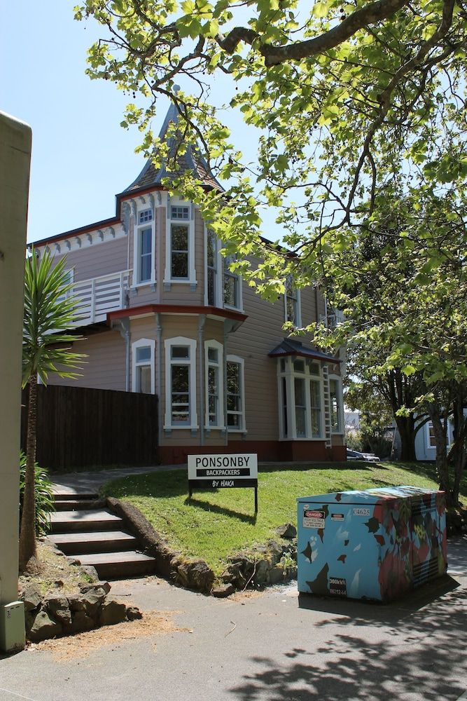 undefined Haka Lodge Ponsonby - Hostel