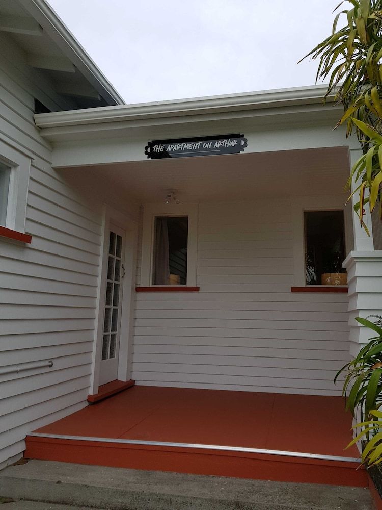 undefined Haka Lodge Ponsonby - Hostel 3