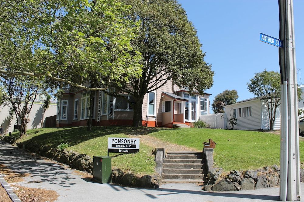 undefined Haka Lodge Ponsonby - Hostel 7