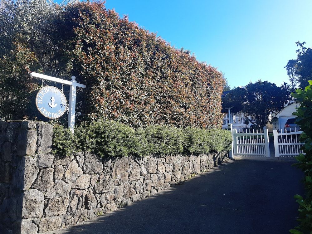 undefined Harbour View Cottage Boutique B&b 8