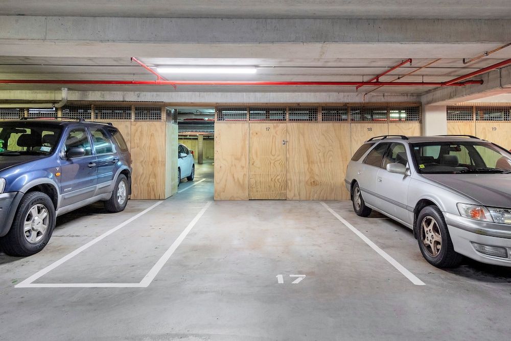 undefined Stylish Central 2 Bedroom Apartment 7