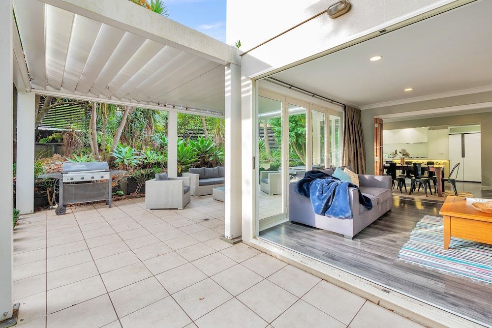 undefined Castor Bay Home near Albany Sleeps 9 4