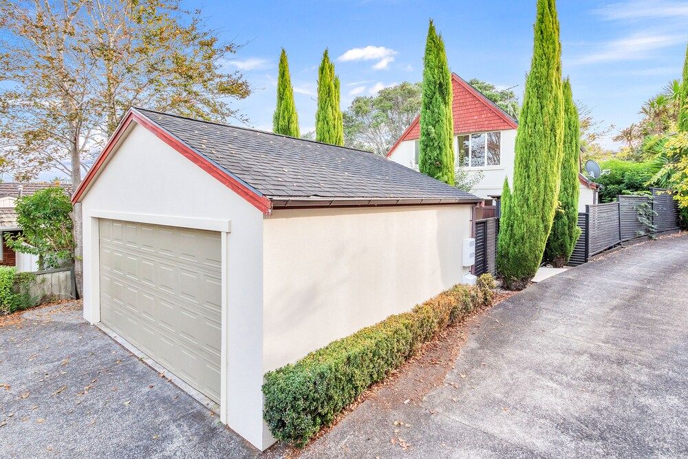 undefined Castor Bay Home near Albany Sleeps 9 3