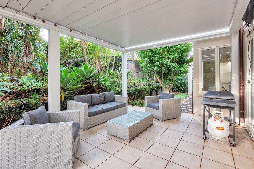 undefined Castor Bay Home near Albany Sleeps 9 8