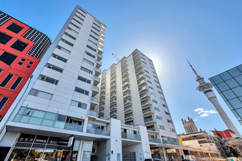 undefined Spacious 2 Bedroom CBD Apt