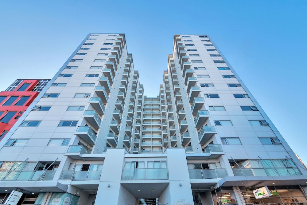 undefined Chic 3 Bedroom City Central with Parking 4