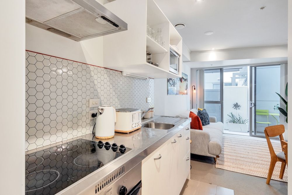 undefined Chic 3 Bedroom City Central with Parking 10