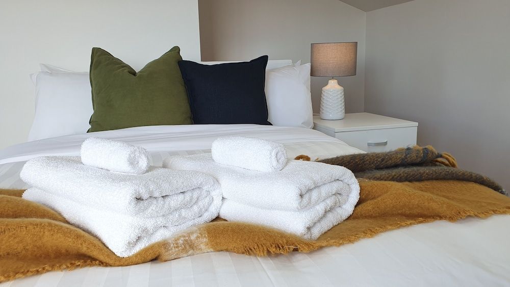 undefined Bright and Modern Oasis in Kingsland 8