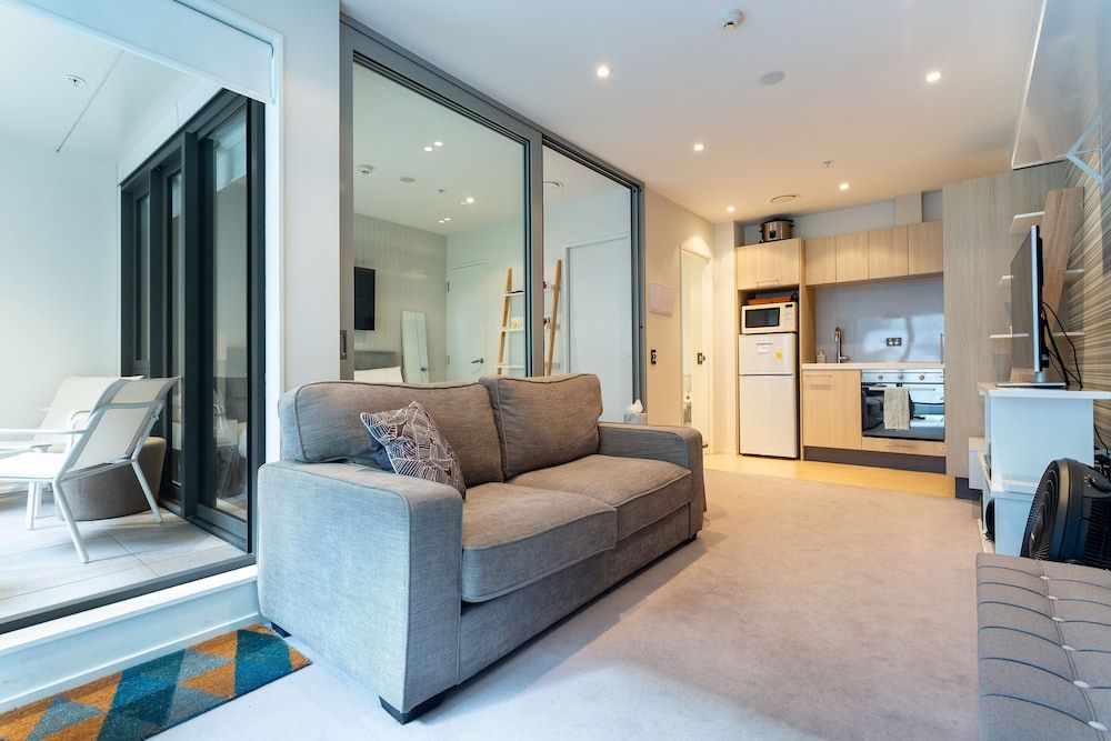 Toodle's Pristine inner-city nest with carpark Apartment 5