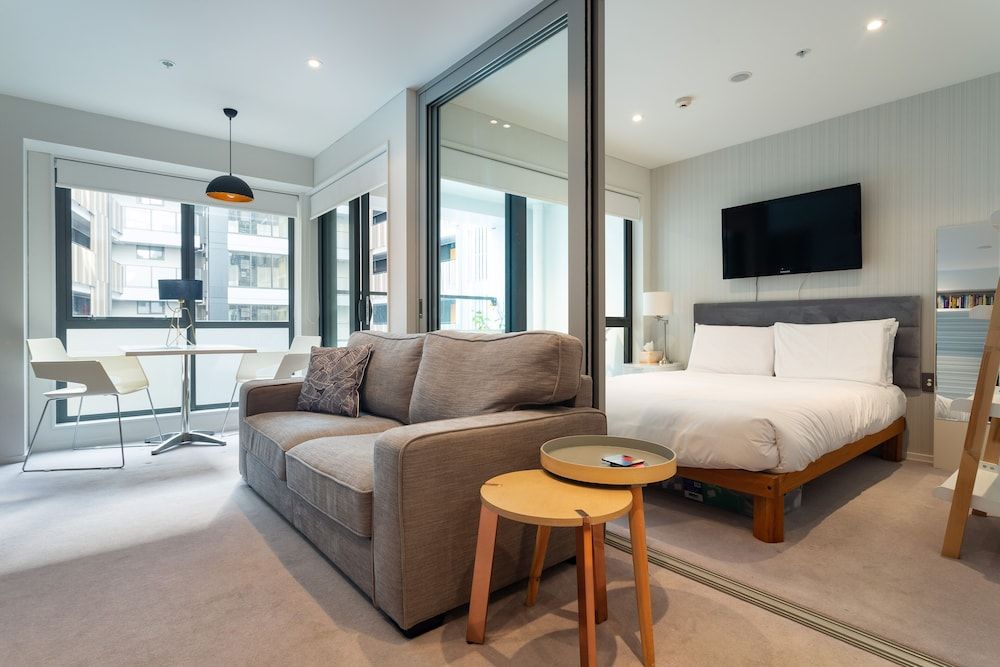 undefined Toodle's Pristine inner-city nest with carpark