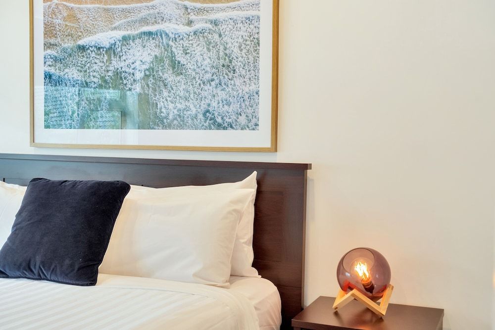 Elegant and Stylish Retreat in Epsom House, 5 Bedrooms 6