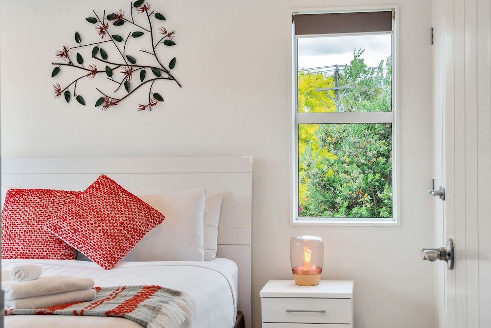 Elegant and Stylish Retreat in Epsom House, 5 Bedrooms