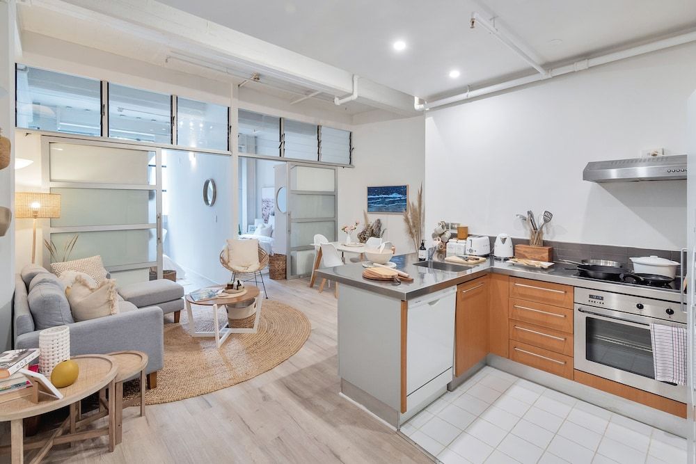 undefined Awesome Cool Beachy 2BR CBD Gem Wifi 7