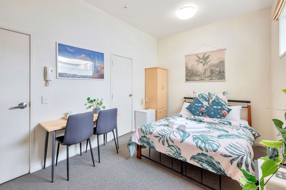 undefined Compact & Budget City Apartment with Air-con 8