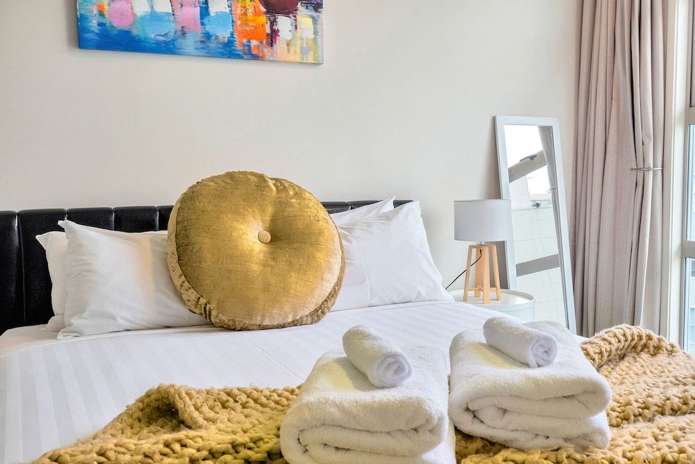 undefined Awesome City Studio with WiFi Nr Spark Arena 9