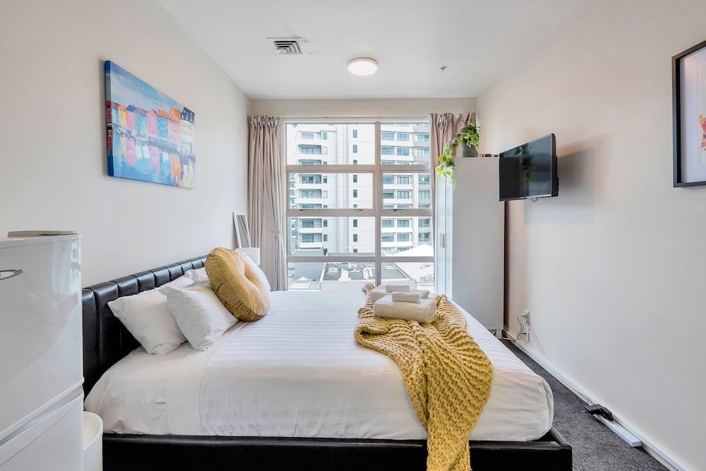 undefined Awesome City Studio with WiFi Nr Spark Arena 4