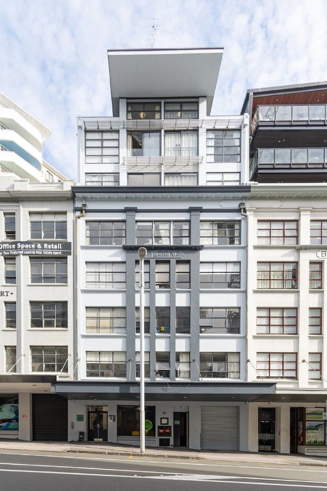 undefined Awesome City Studio with WiFi Nr Spark Arena 3