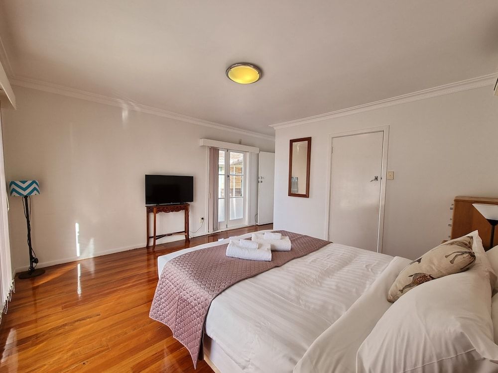 undefined Cosy Unit by Airport - Heat Pump - WIFI 4