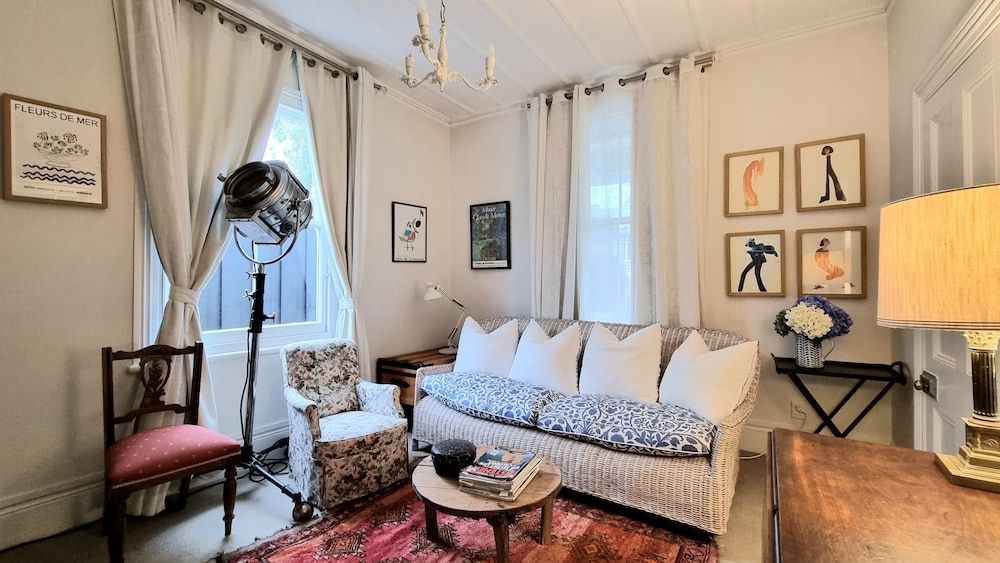 undefined Timeless Heritage Grey Lynn 2BR Beauty 10