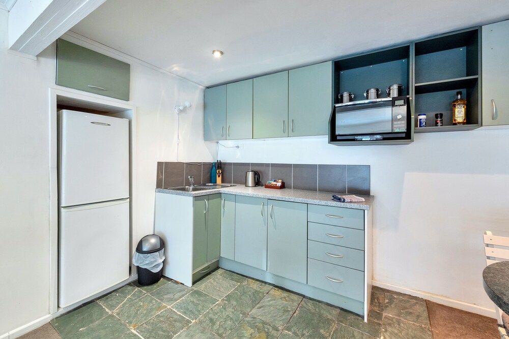 undefined Rustic 1br in Kohimarama Parking & Wifi 7