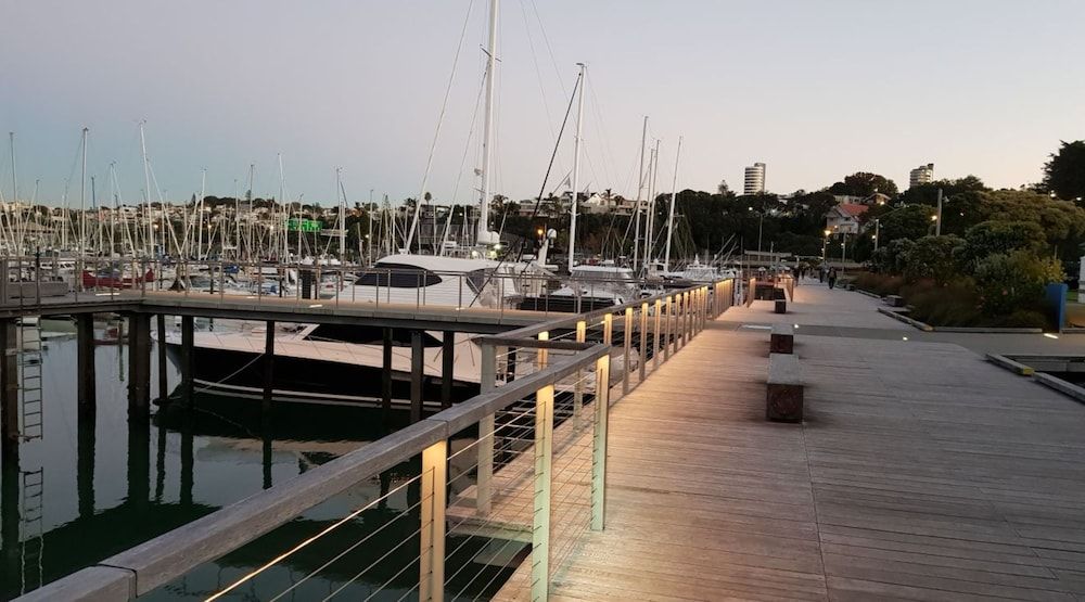 undefined Viaduct Marina Executive -Parking & Pool 2