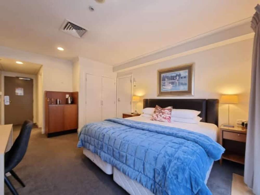 undefined Chic CBD Studio-Aircon-Wifi -Heated Pool 7
