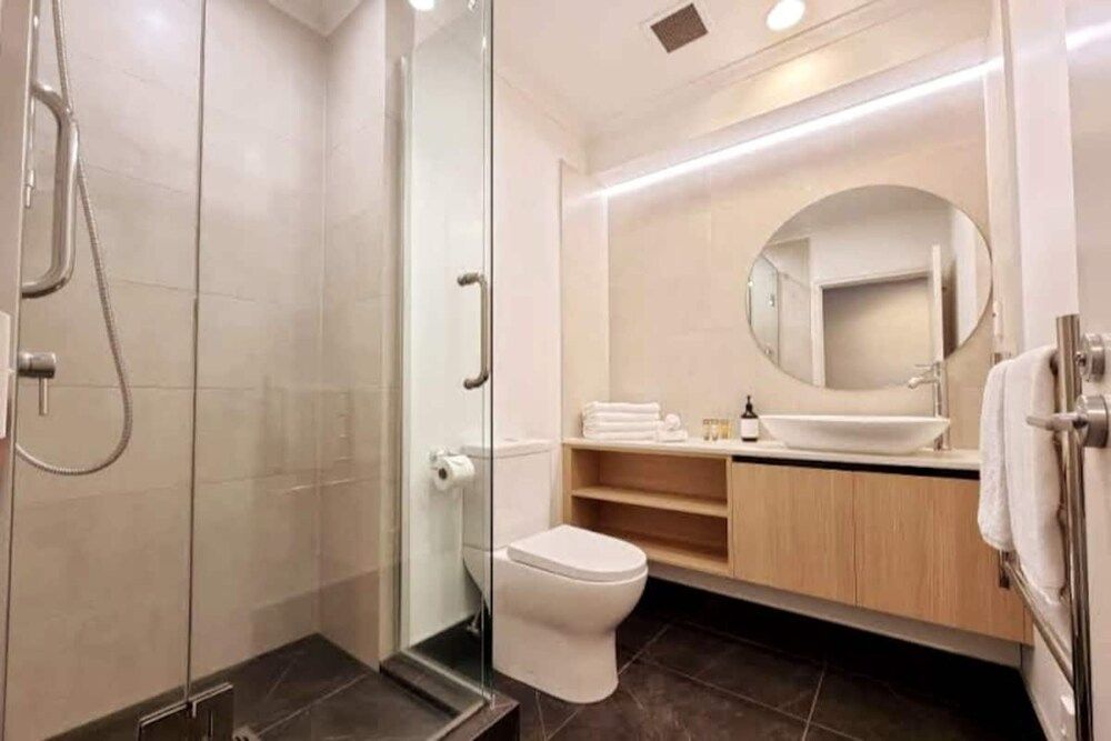 undefined Chic CBD Studio-Aircon-Wifi -Heated Pool 9