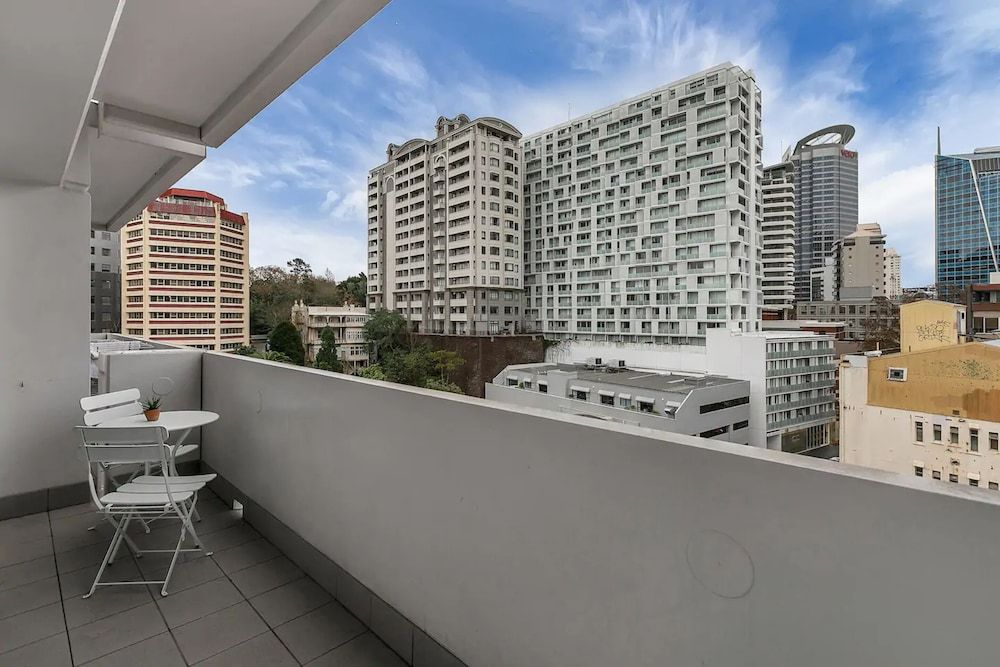 undefined Chic in the City Free Parking 10