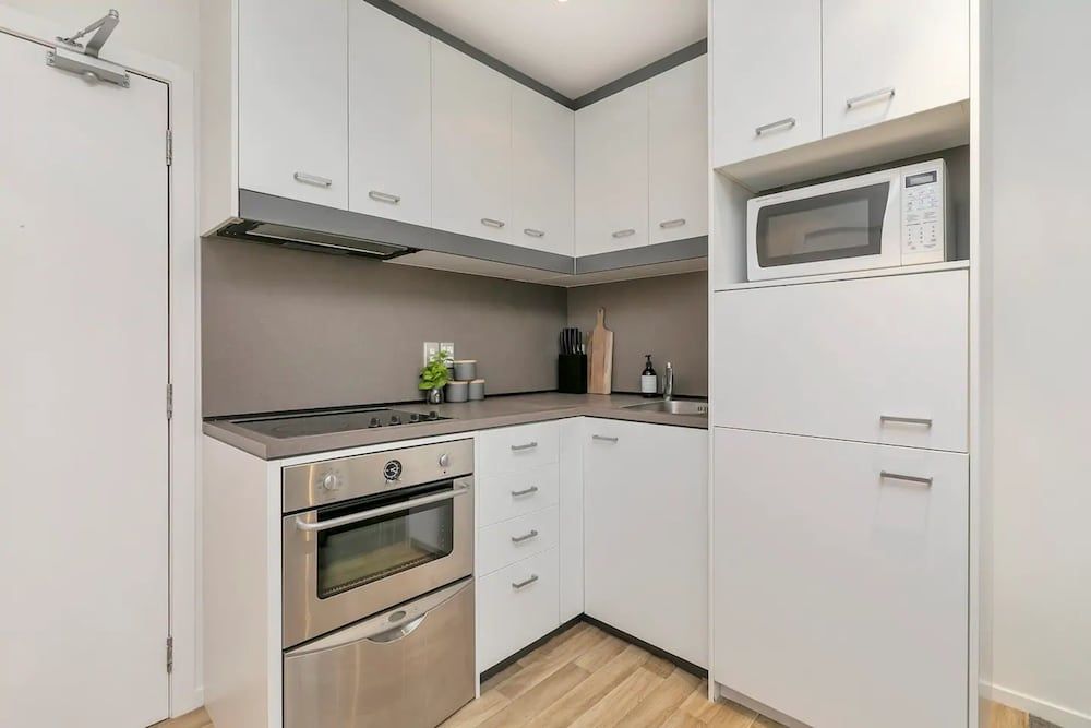 undefined Chic in the City Free Parking 7