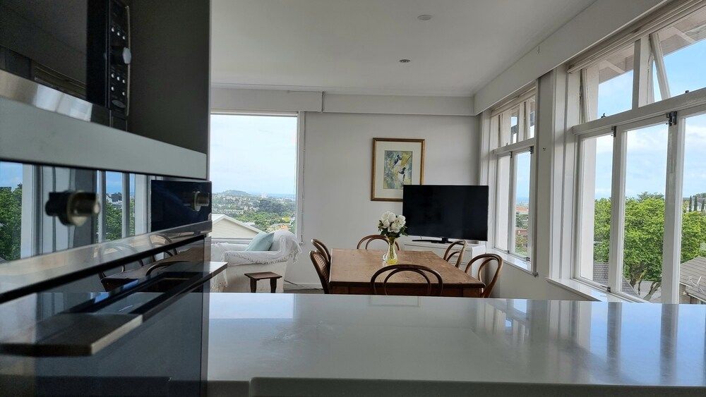 undefined Gorgeous Apt Panoramic Views 3