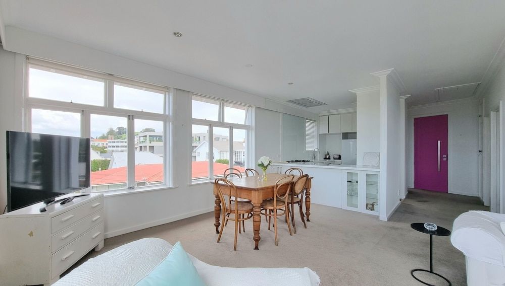 undefined Gorgeous Apt Panoramic Views 5