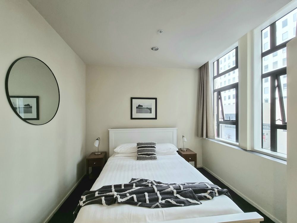 undefined Experience The City Life-Walk Everywhere 8