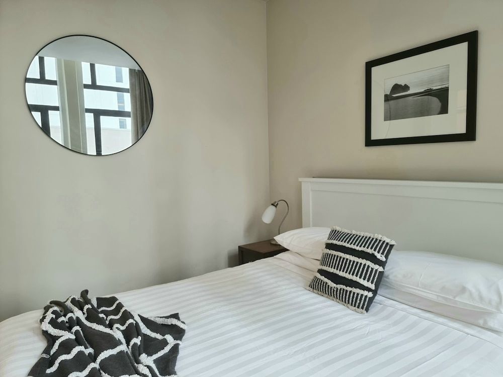 undefined Experience The City Life-Walk Everywhere 7