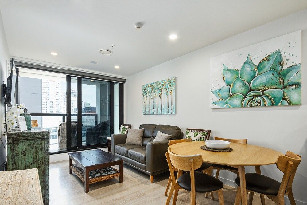 undefined Super Central To SkyTower - Netflix 5