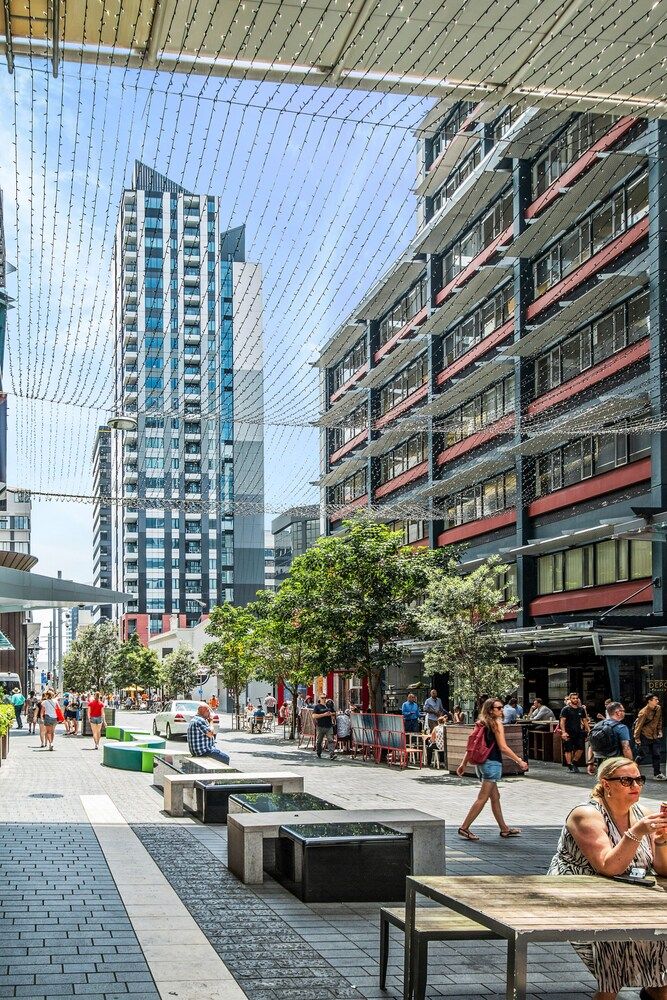 undefined Super Central To SkyTower - Netflix