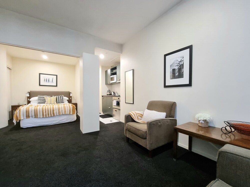 undefined One Bedroom with Disabled Bathroom 8