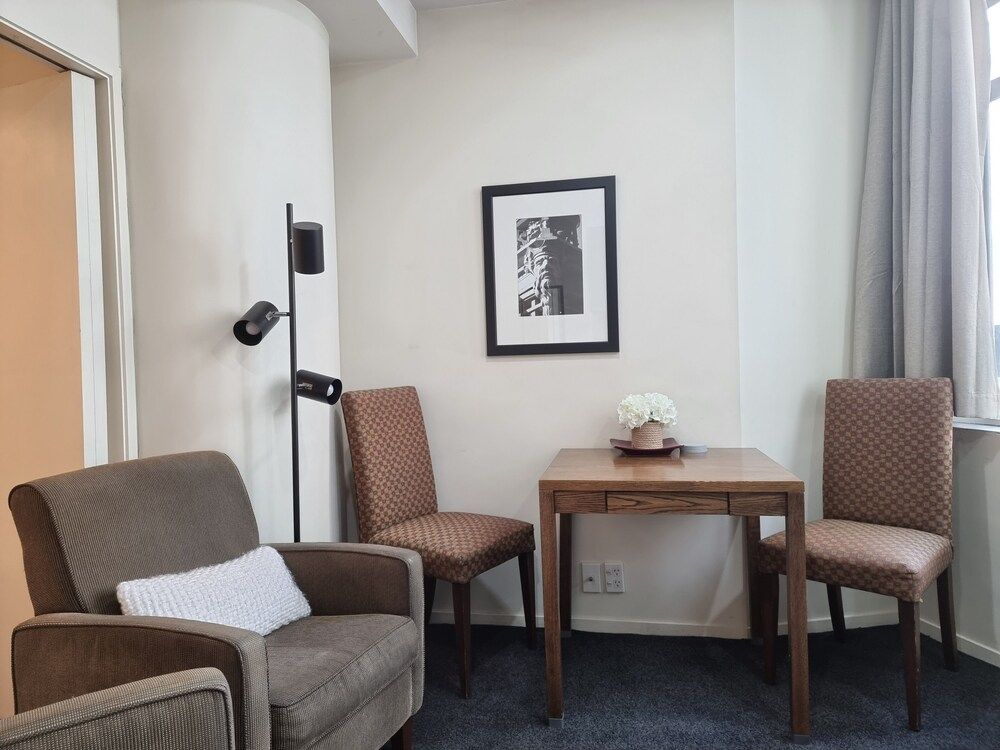 undefined Bright & Cozy 1BR - Kitchen - Laundry 4