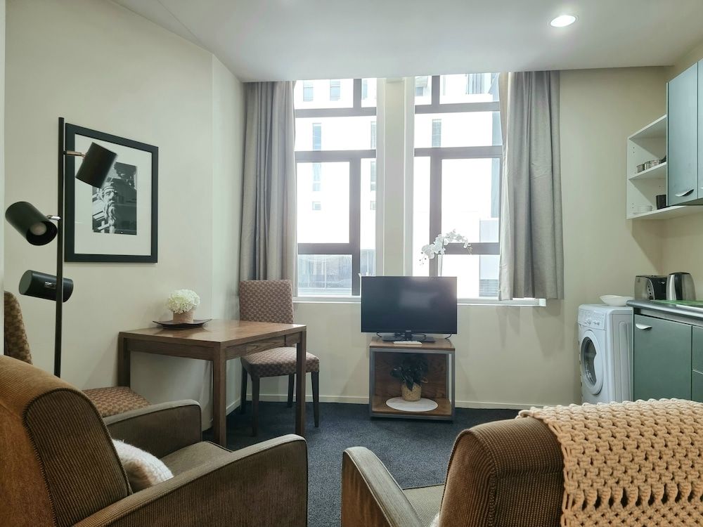 undefined Bright & Cozy 1BR - Kitchen - Laundry 10