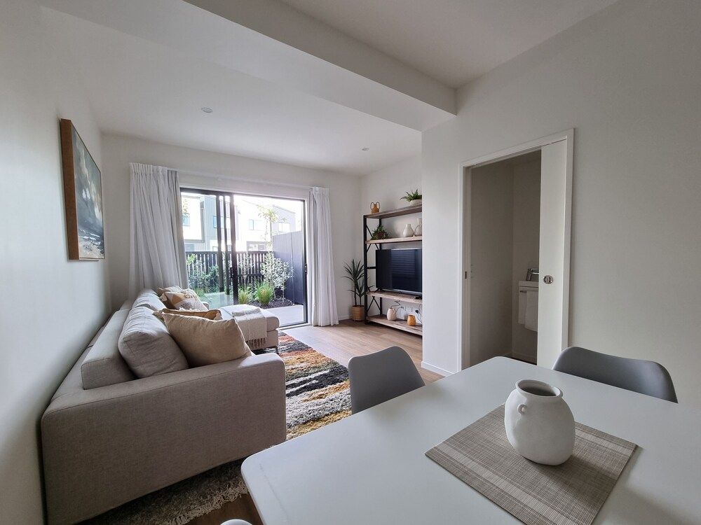 undefined Brand New House by Botany - Parking 5