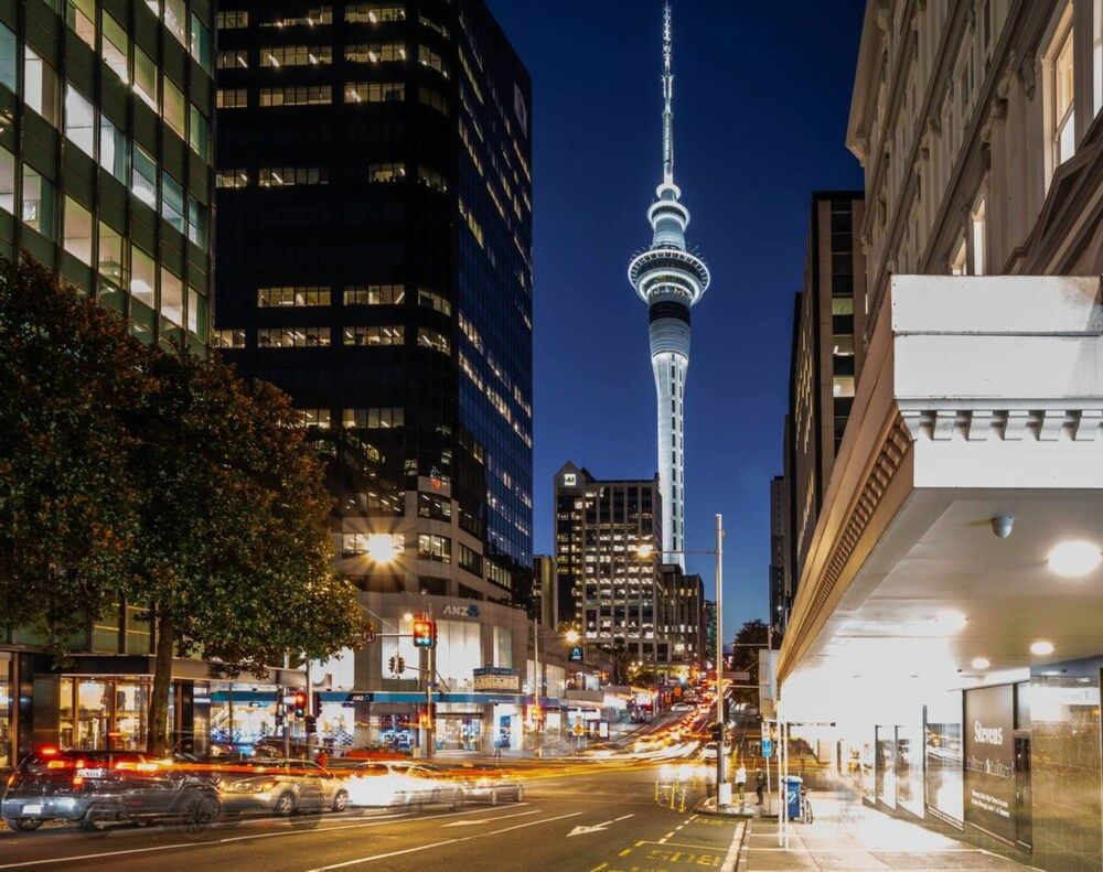 undefined Chic & Spacious CBD Loft - 2 Beds & City