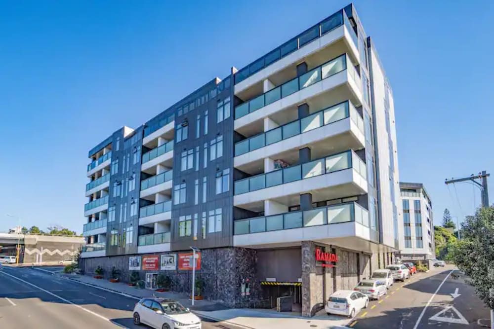 undefined Premium Brand New Central Apt - Carpark 9