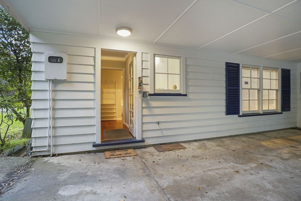 undefined Kohi Family Home- Netflix & Gardens View 3