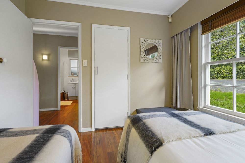 undefined Kohi Family Home- Netflix & Gardens View 10