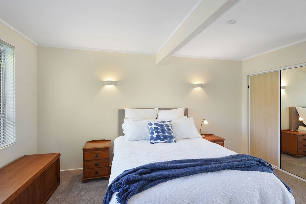 undefined Bright & Sunny Meadowbank - Gardens 4