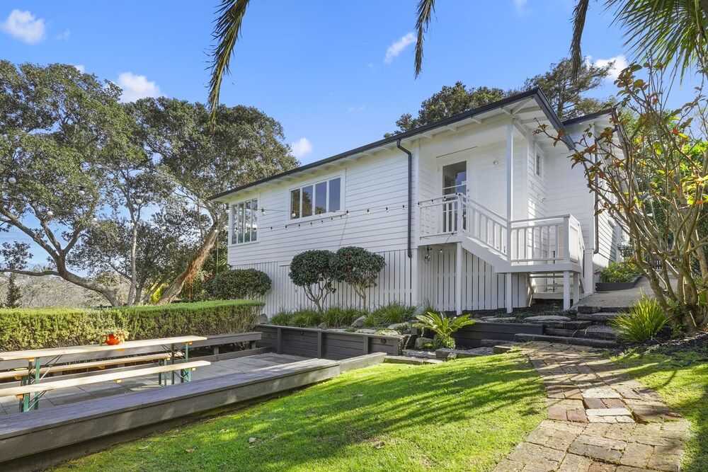 undefined Grey Lynn - Grandeur - Cafe Lifestyle 2