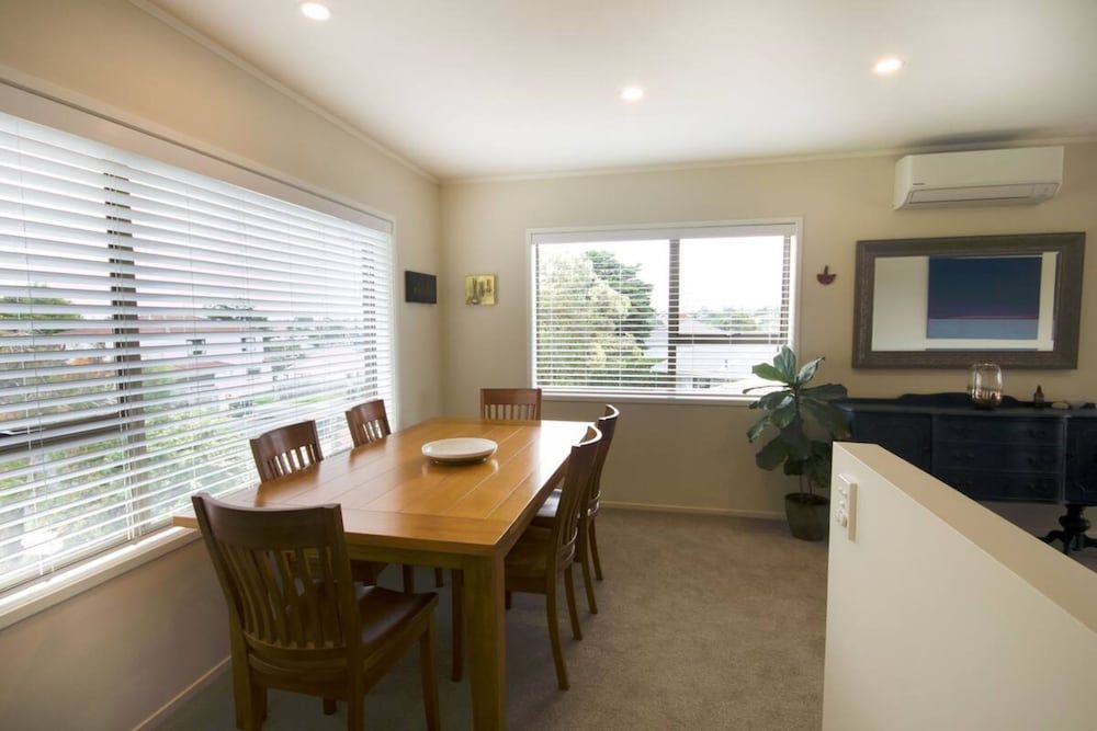 undefined Bright 2 Bedroom Home in East Auckland